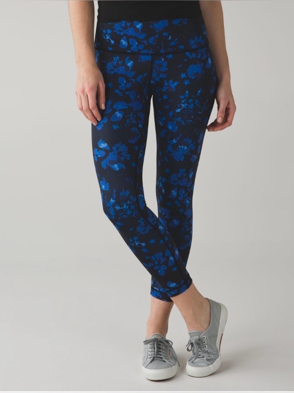 Lululemon High Times Pant *Full-On Luxtreme
Dandy Digie Porcelaine size 4 EUC